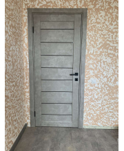 Міжкімнатні Двері Darumi Doors Leona сірий краст Чорне скло Міжкімнатні Двері Darumi Doors Leona сірий краст Чорне скло