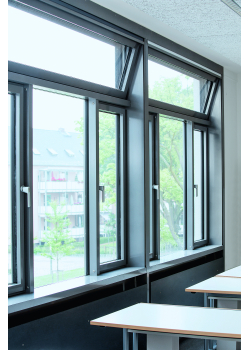 Алюмінієве вікно Schüco AWS 90.SI+ з підвищеною теплоізоляцією поворотно-відкидне 2000*1600 мм